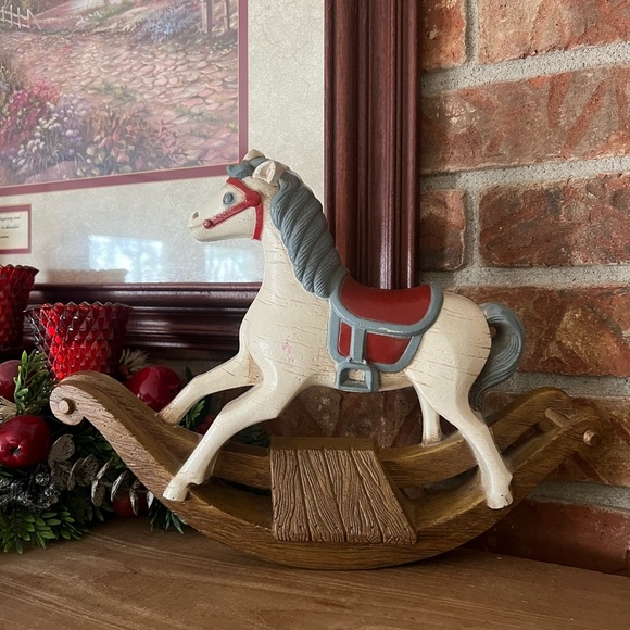 Vintage 1981 Carousel Horse Rocker
wall decor - Picture 5 of 7